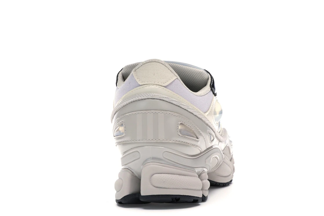 Vue 29 de adidas Ozweego 3 Raf Simons Cream White Core Black
