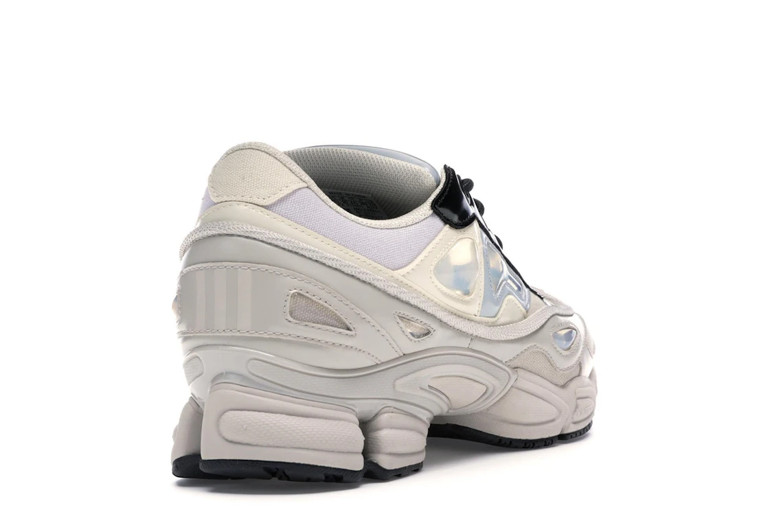Vue 31 de adidas Ozweego 3 Raf Simons Cream White Core Black