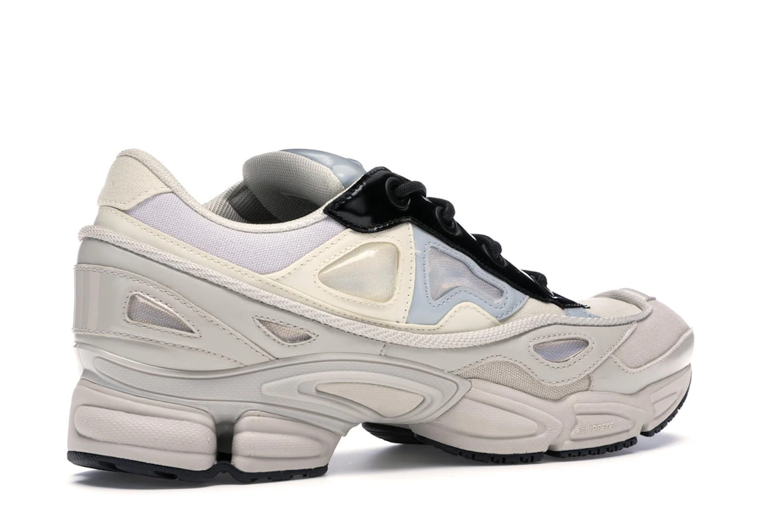 Vue 34 de adidas Ozweego 3 Raf Simons Cream White Core Black
