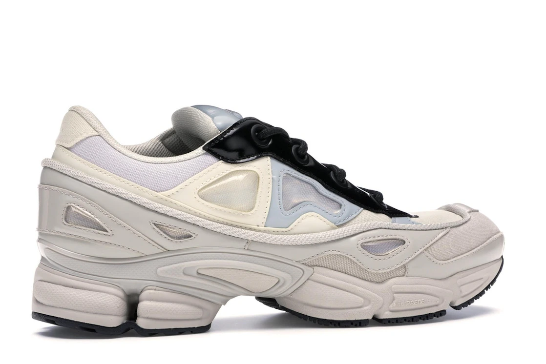 Vue 35 de adidas Ozweego 3 Raf Simons Cream White Core Black