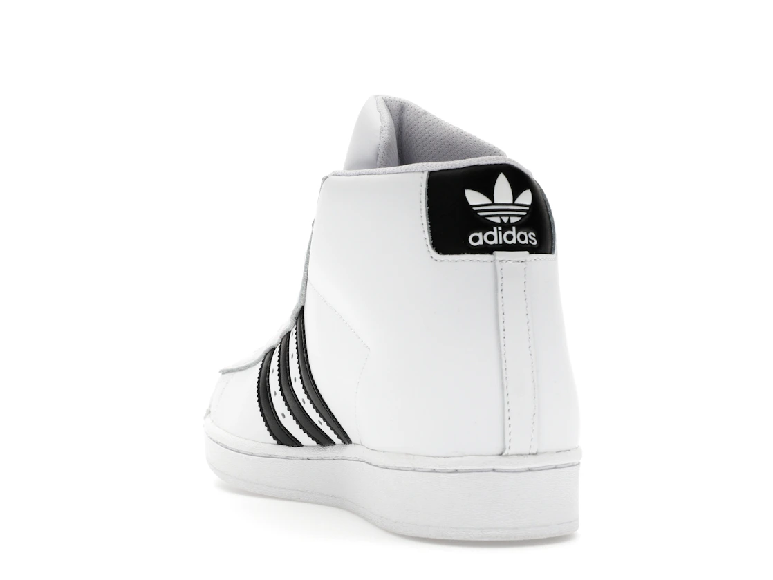 Vue 26 de adidas Pro Model Mid White Black