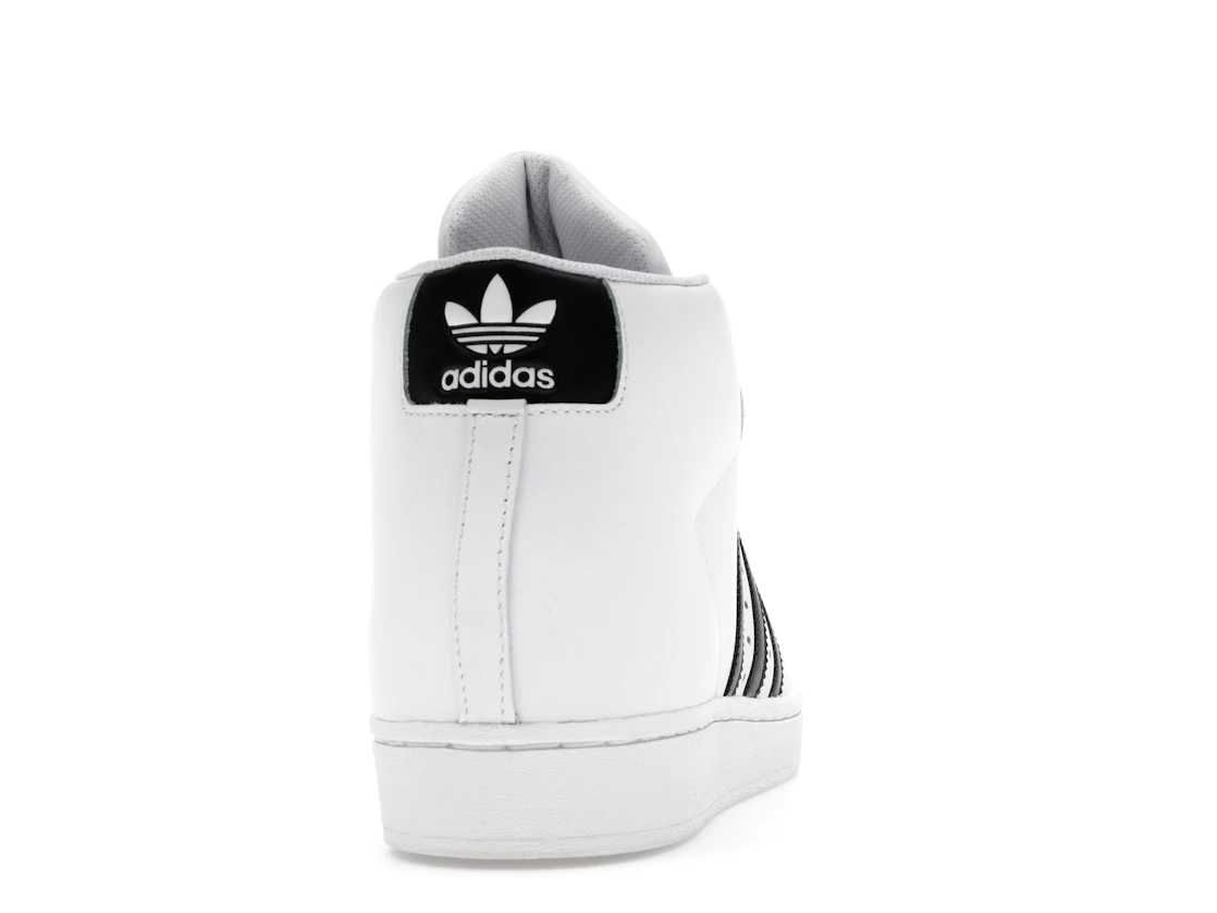 Vue 29 de adidas Pro Model Mid White Black