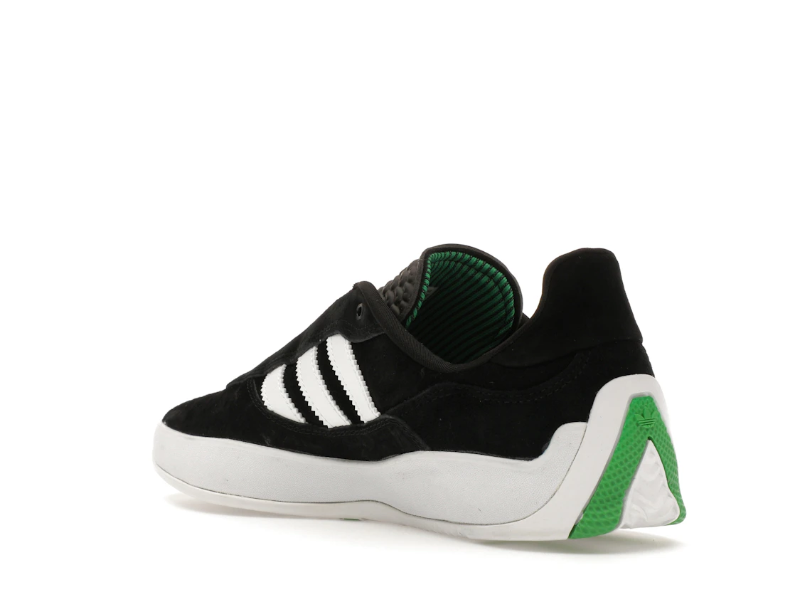 Vue 24 de adidas Puig Core Black White