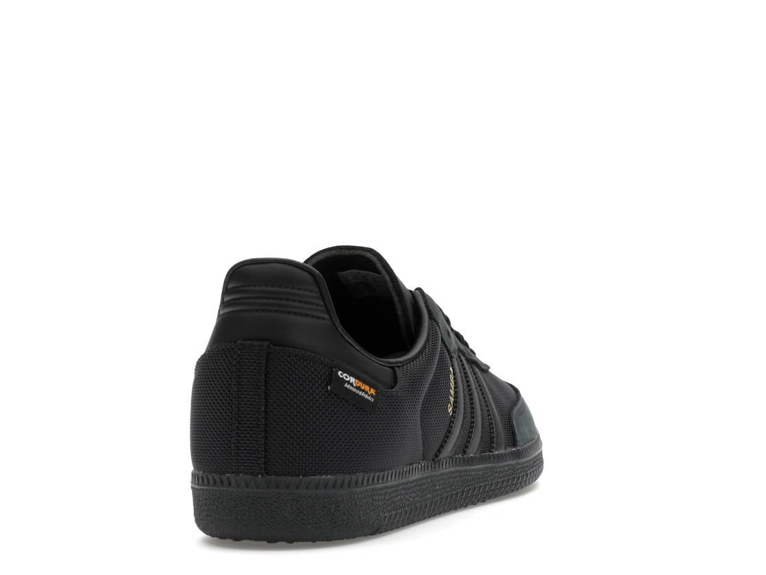 Vue 30 de adidas Samba OG Black Carbon Cordura