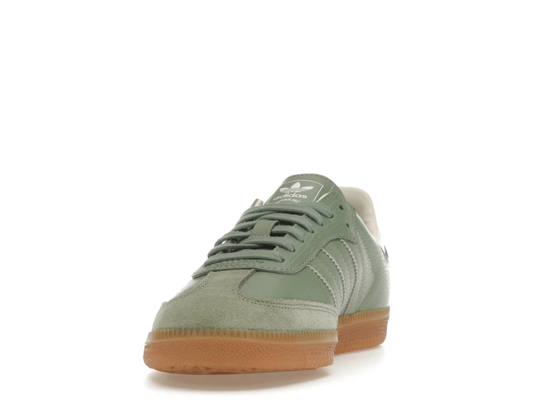 Vue 12 de adidas Samba OG Silver Green 