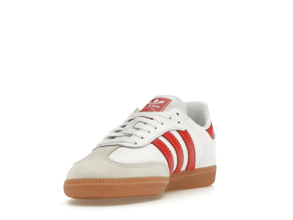 Vue 13 de adidas Samba OG White Solar Red Gum 