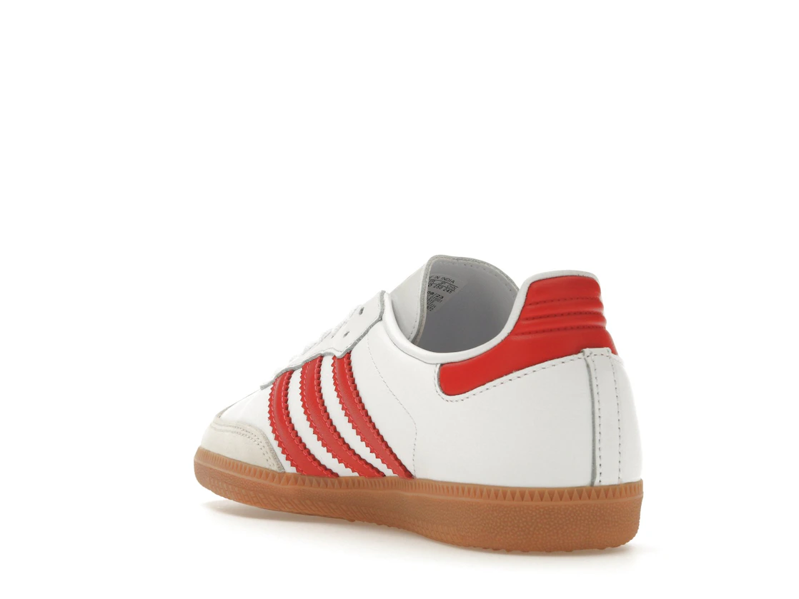 Vue 25 de adidas Samba OG White Solar Red Gum 