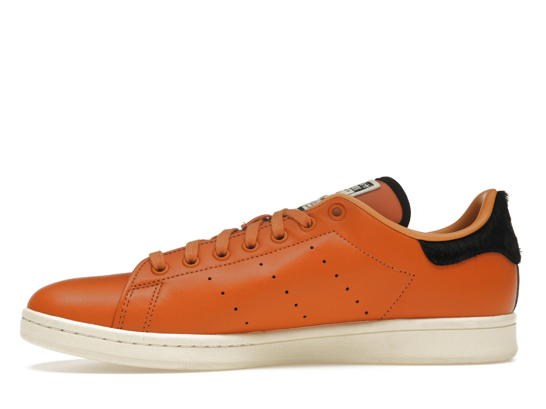 Vue 18 de adidas Stan Smith Disney The Lion King Scar