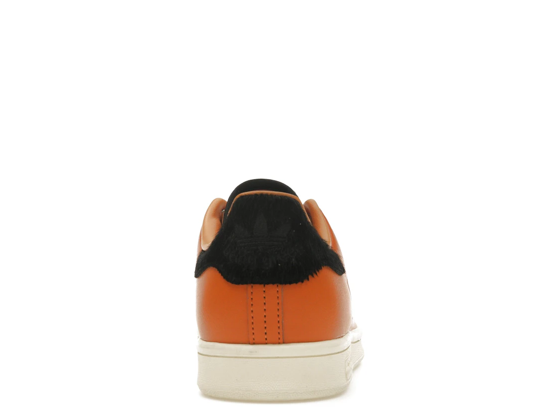 Vue 28 de adidas Stan Smith Disney The Lion King Scar
