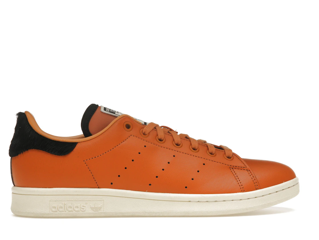 Vue 36 de adidas Stan Smith Disney The Lion King Scar