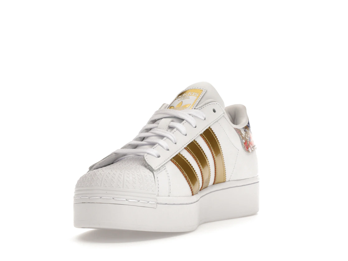Vue 13 de adidas Superstar Bold HER Studio London Floral 