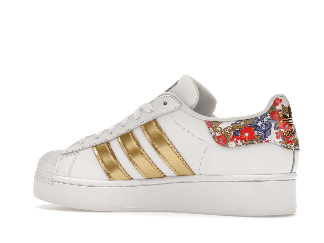 Vue 21 de adidas Superstar Bold HER Studio London Floral 