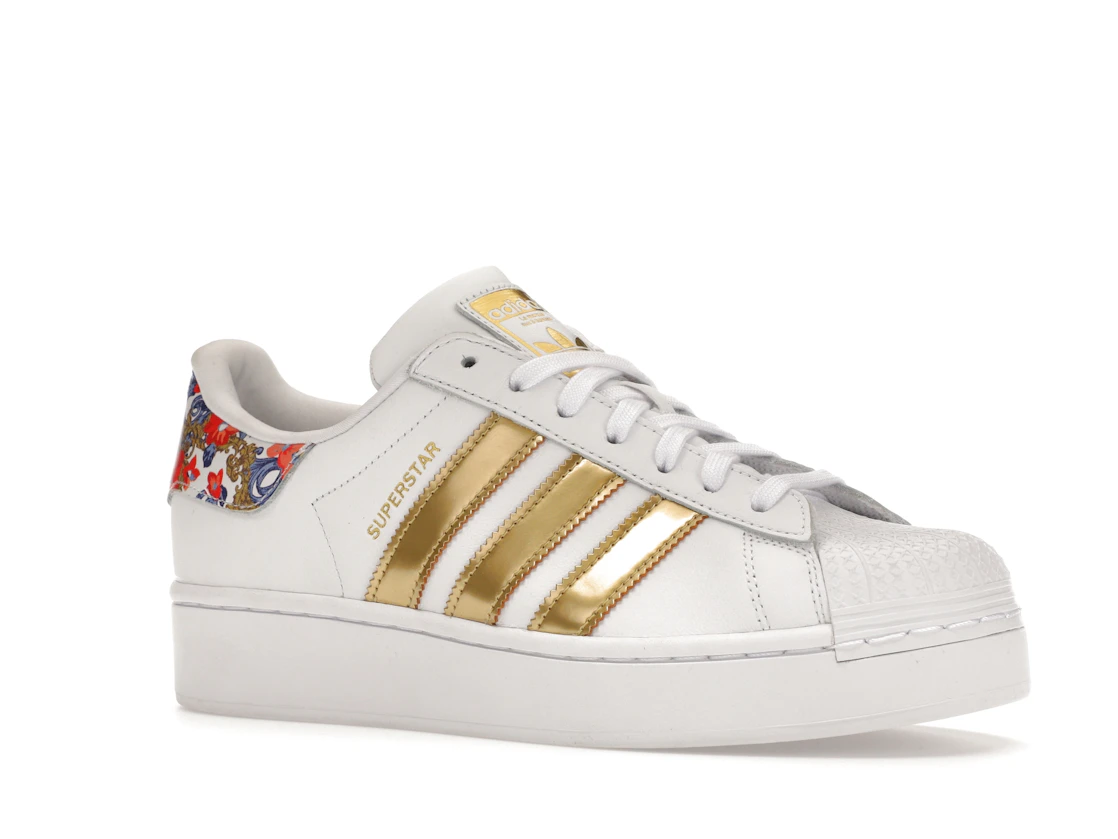 Vue 4 de adidas Superstar Bold HER Studio London Floral 