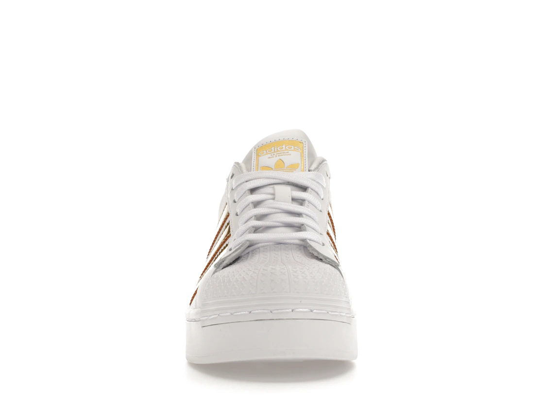 Vue 10 de adidas Superstar Bold HER Studio London Floral 