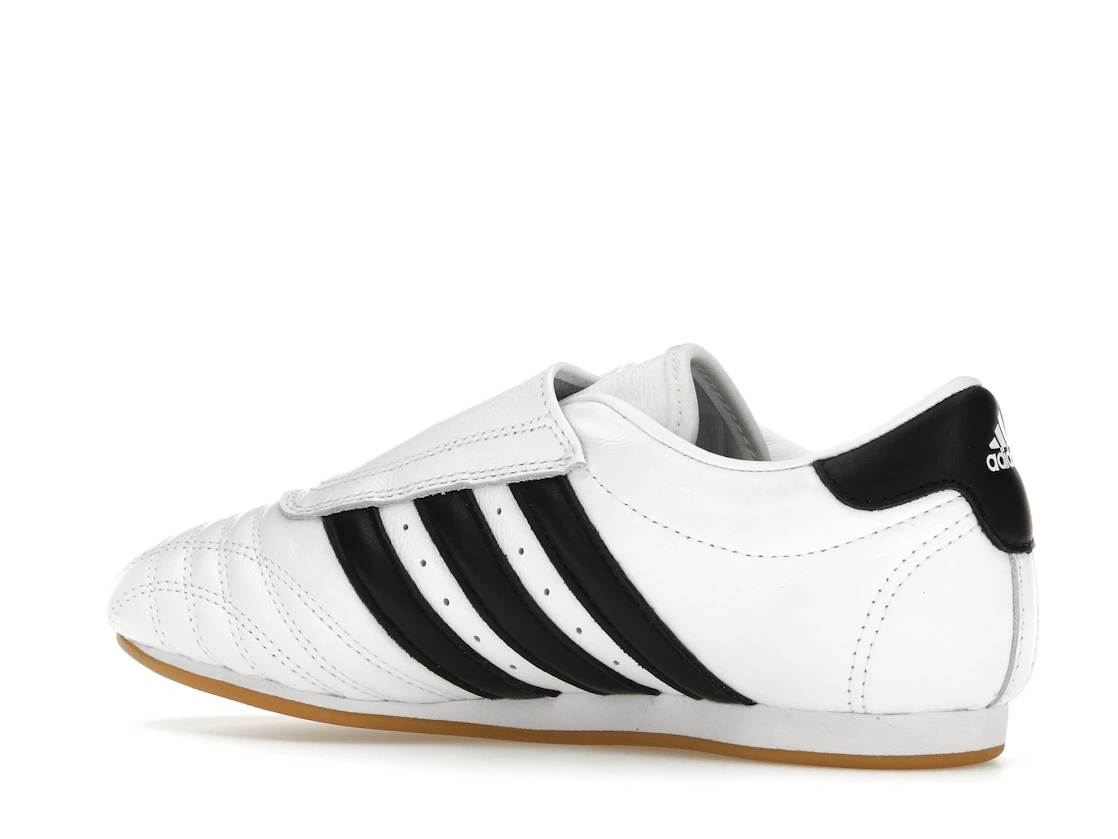 Vue 22 de adidas Taekwondo White Black 