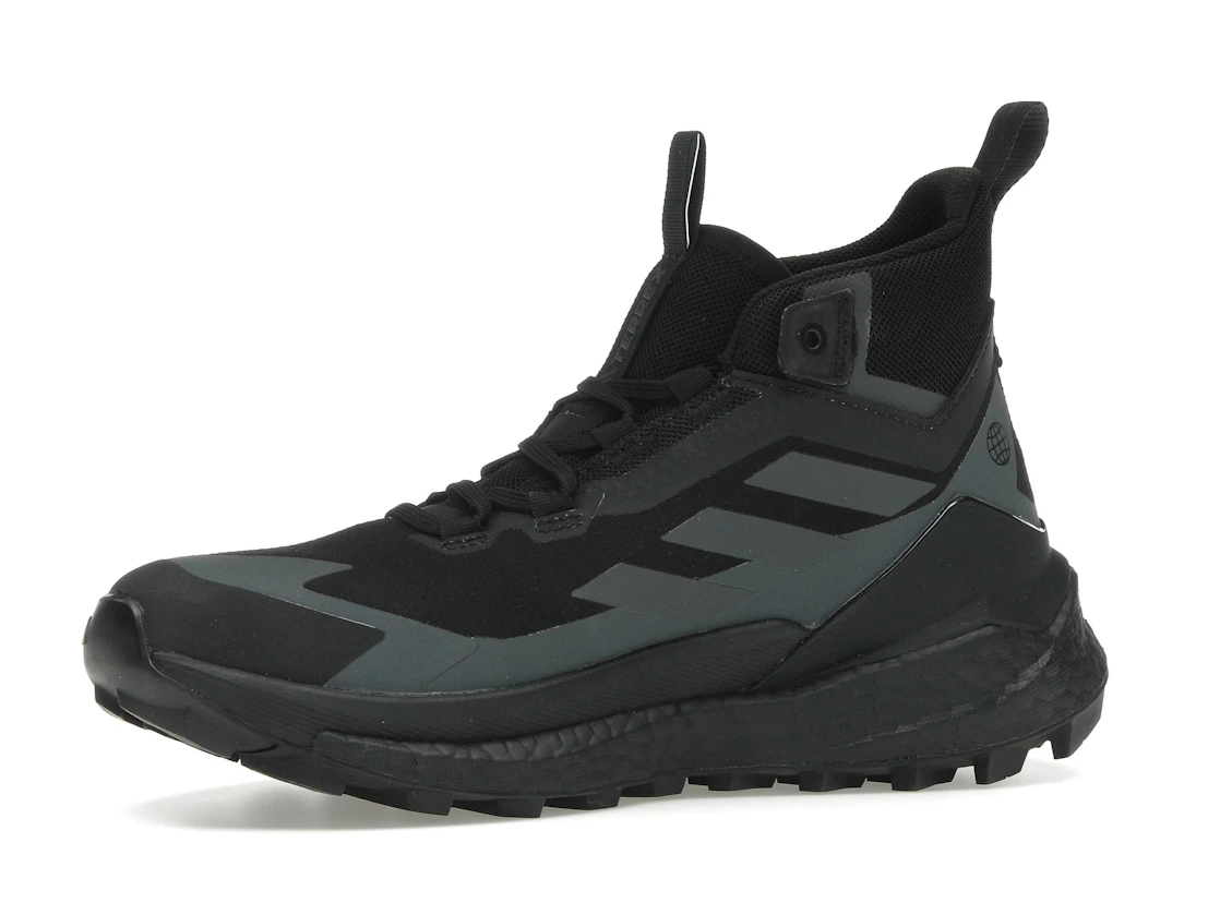Vue 17 de adidas Terrex Free Hiker 2 Core Black Grey 