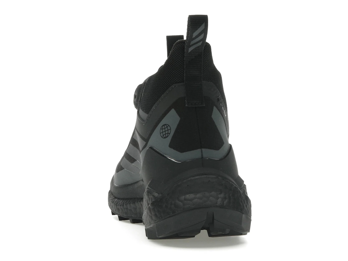 Vue 27 de adidas Terrex Free Hiker 2 Core Black Grey 