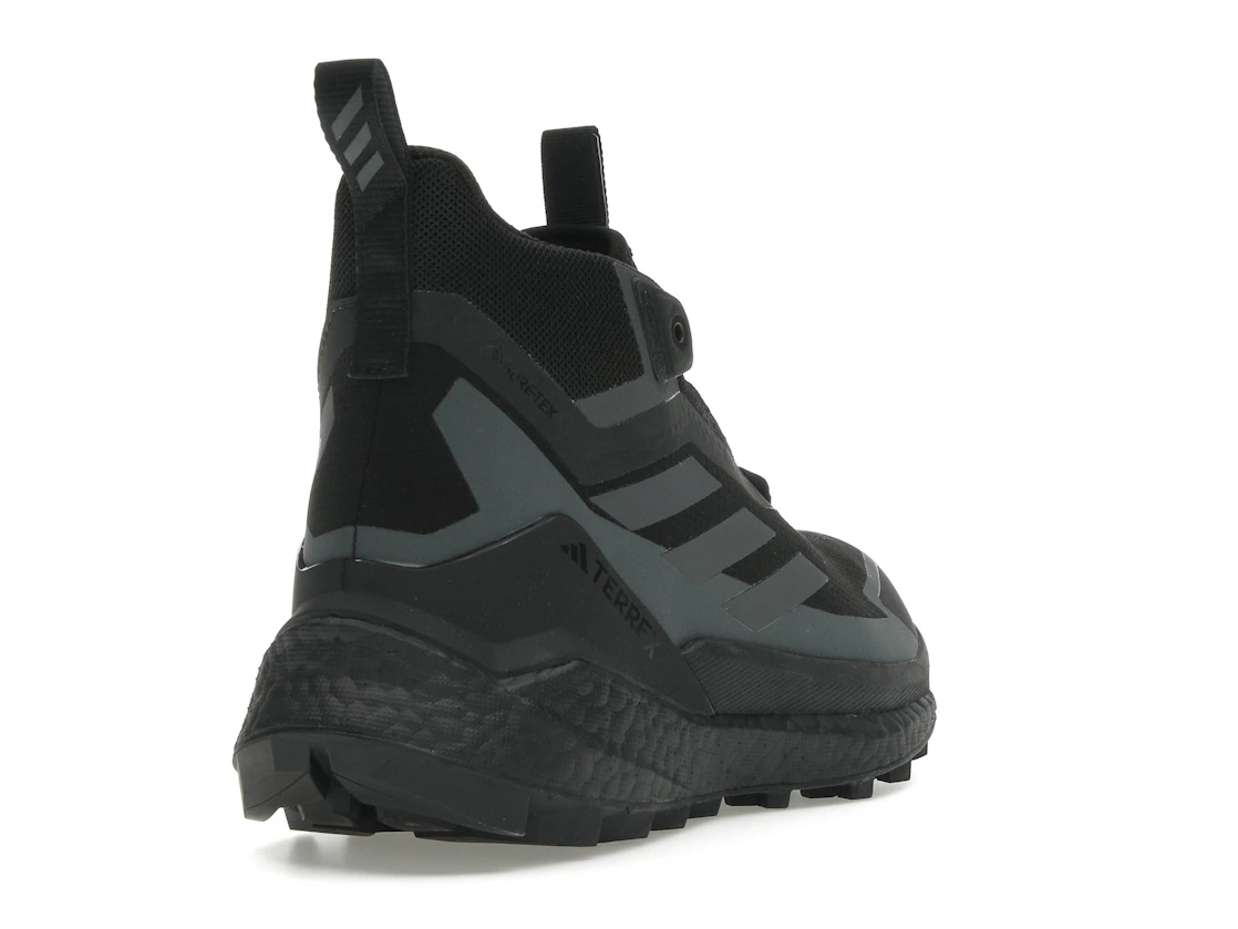 Vue 31 de adidas Terrex Free Hiker 2 Core Black Grey 