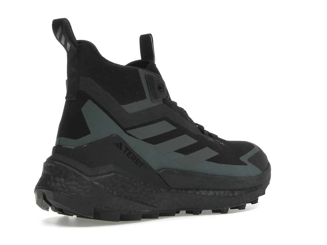 Vue 33 de adidas Terrex Free Hiker 2 Core Black Grey 
