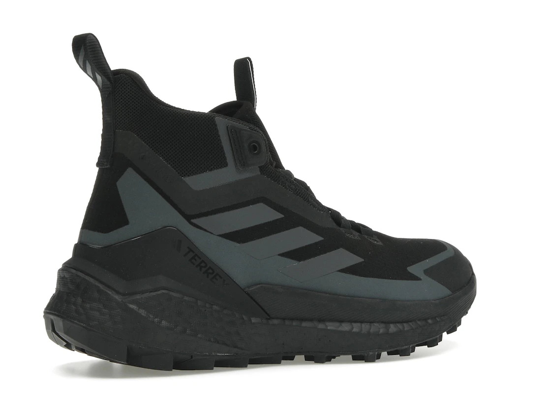 Vue 34 de adidas Terrex Free Hiker 2 Core Black Grey 