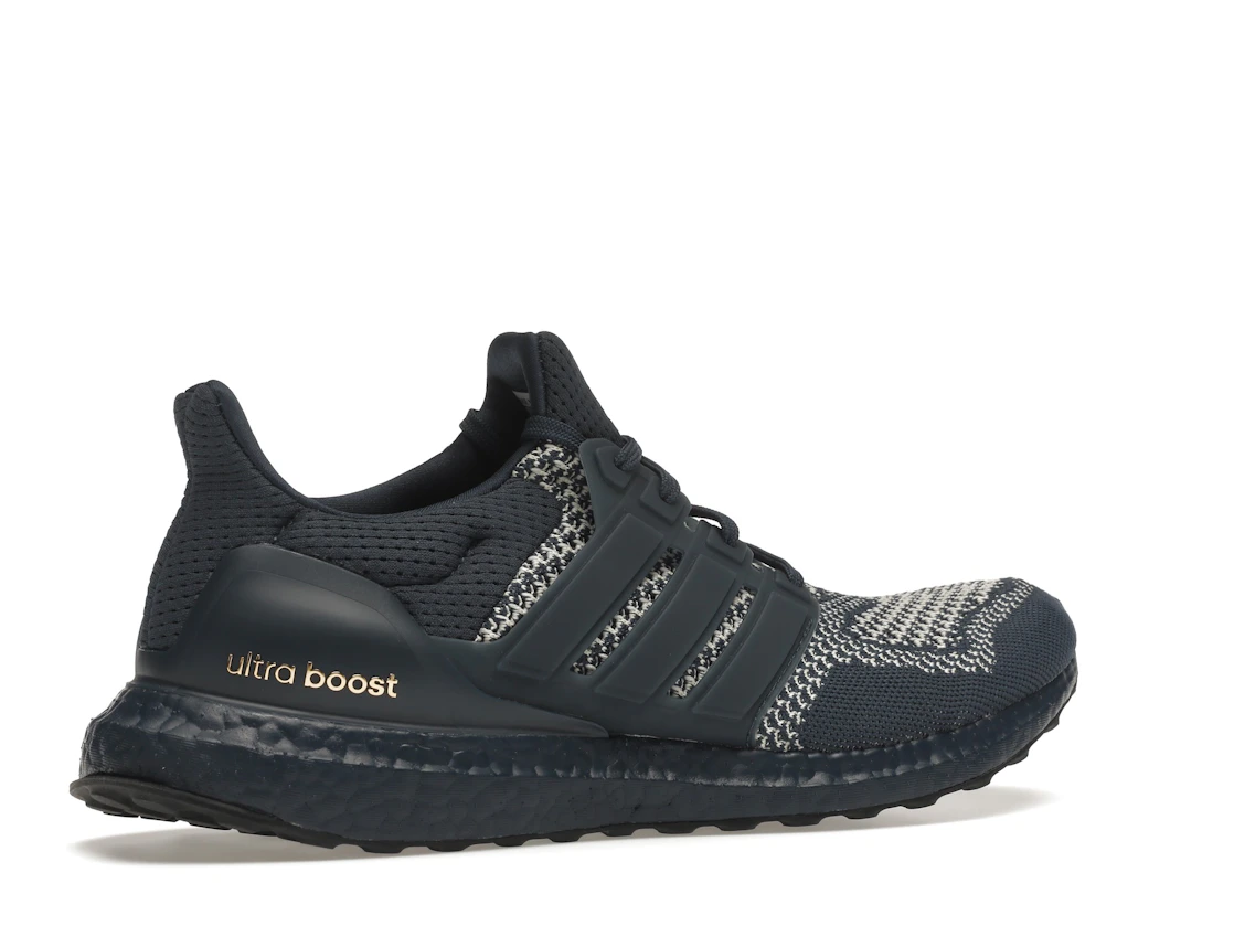Vue 34 de adidas Ultra Boost 1.0 DNA Crew Navy
