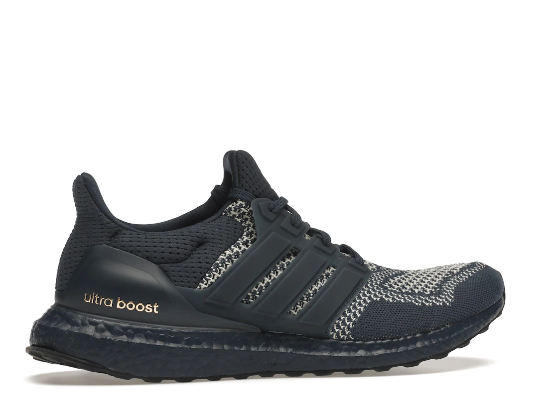 Vue 35 de adidas Ultra Boost 1.0 DNA Crew Navy