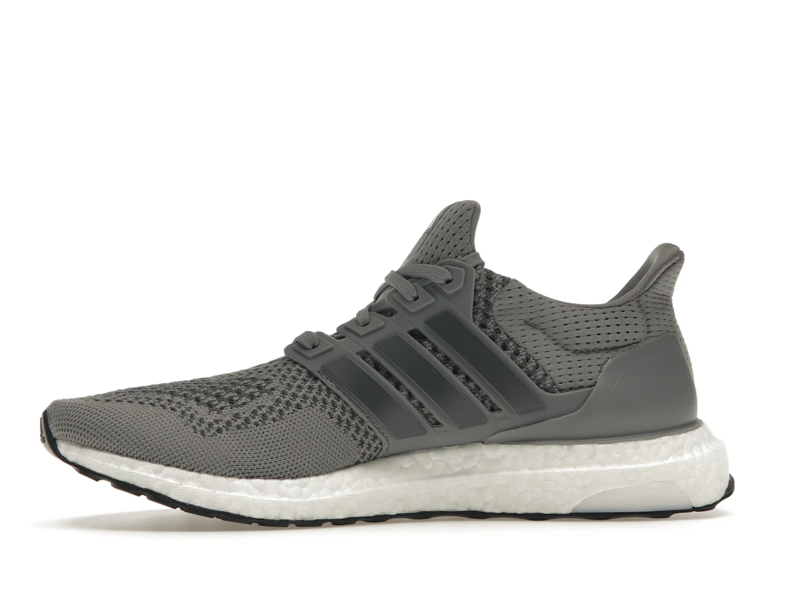 Vue 18 de adidas Ultra Boost 1.0 DNA Grey
