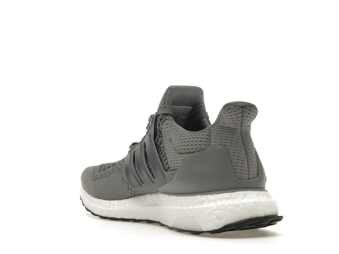 Vue 25 de adidas Ultra Boost 1.0 DNA Grey