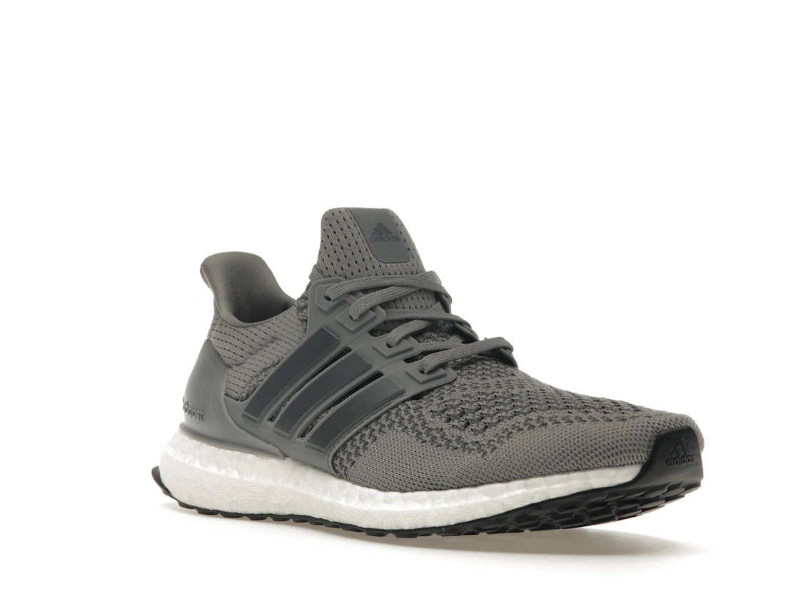 Vue 6 de adidas Ultra Boost 1.0 DNA Grey