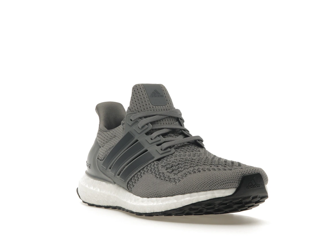 Vue 7 de adidas Ultra Boost 1.0 DNA Grey