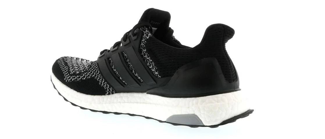 Vue 16 de adidas Ultra Boost 1.0 Black Reflective (2015)