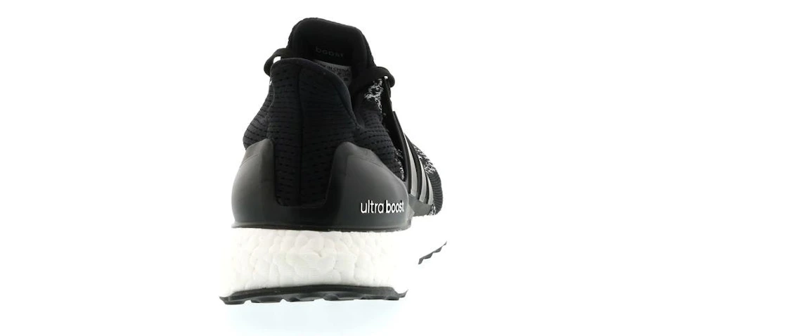 Vue 20 de adidas Ultra Boost 1.0 Black Reflective (2015)