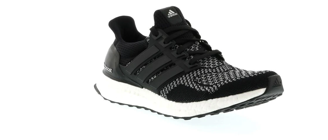Vue 4 de adidas Ultra Boost 1.0 Black Reflective (2015)