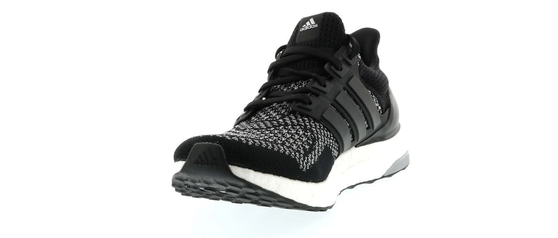 Vue 9 de adidas Ultra Boost 1.0 Black Reflective (2015)