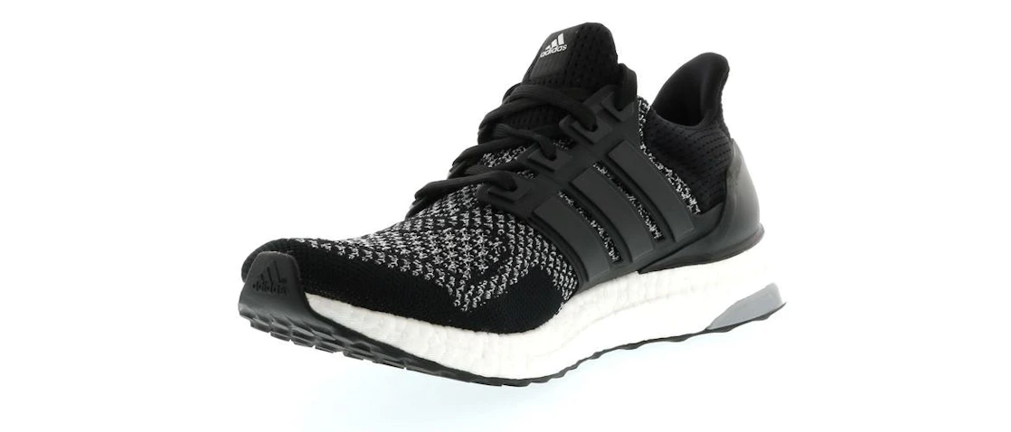 Vue 10 de adidas Ultra Boost 1.0 Black Reflective (2015)