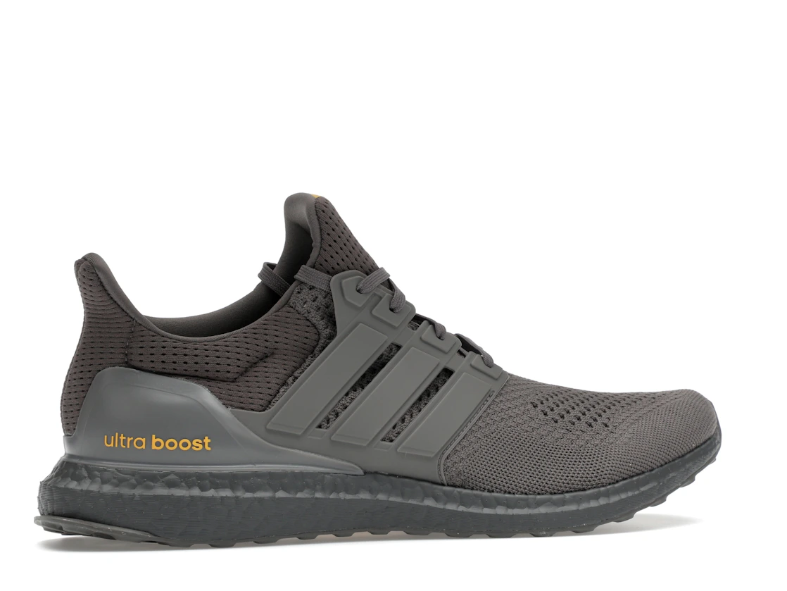 Vue 35 de adidas Ultra Boost 1.0 Charcoal Semi Spark