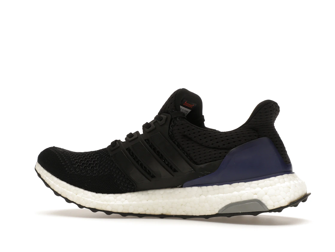 Vue 21 de adidas Ultra Boost 1.0 OG Black Gold Purple