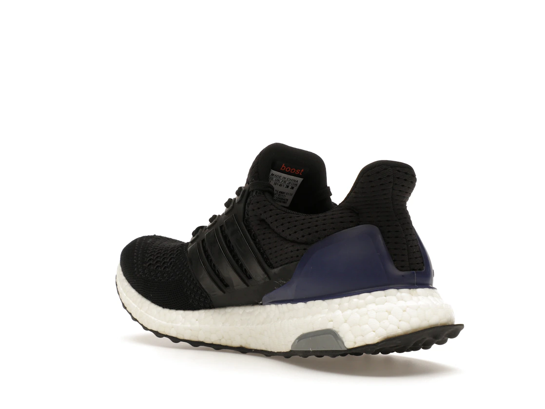 Vue 24 de adidas Ultra Boost 1.0 OG Black Gold Purple