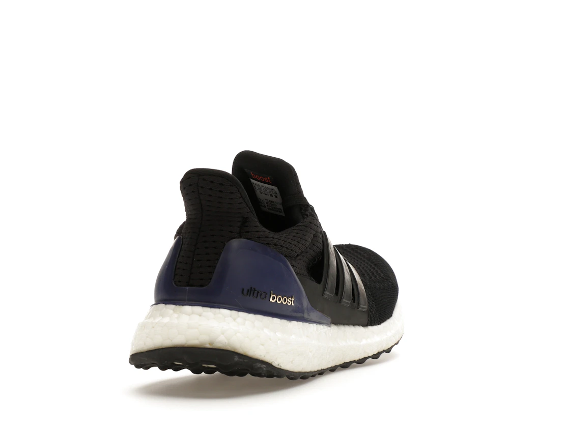 Vue 30 de adidas Ultra Boost 1.0 OG Black Gold Purple