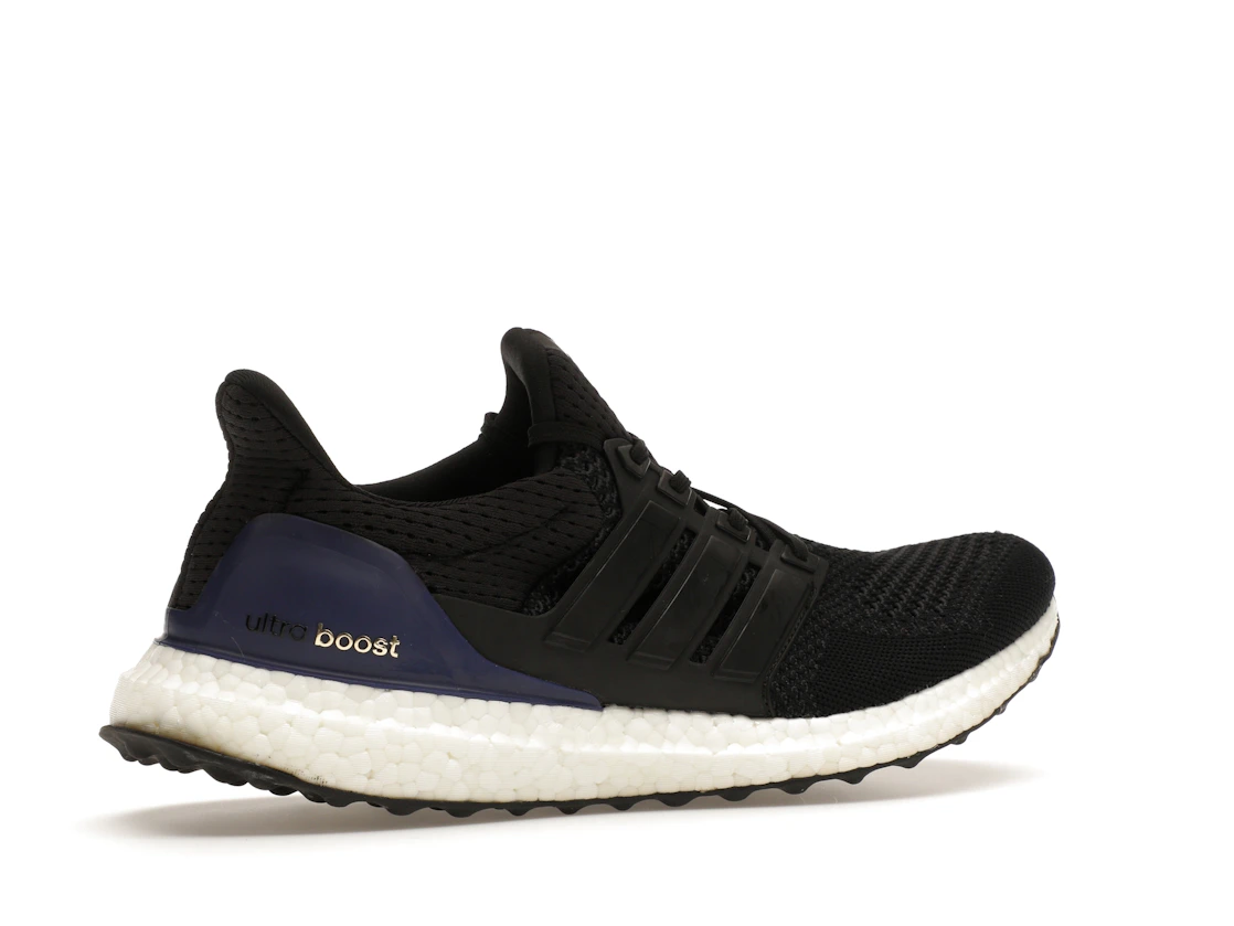 Vue 34 de adidas Ultra Boost 1.0 OG Black Gold Purple