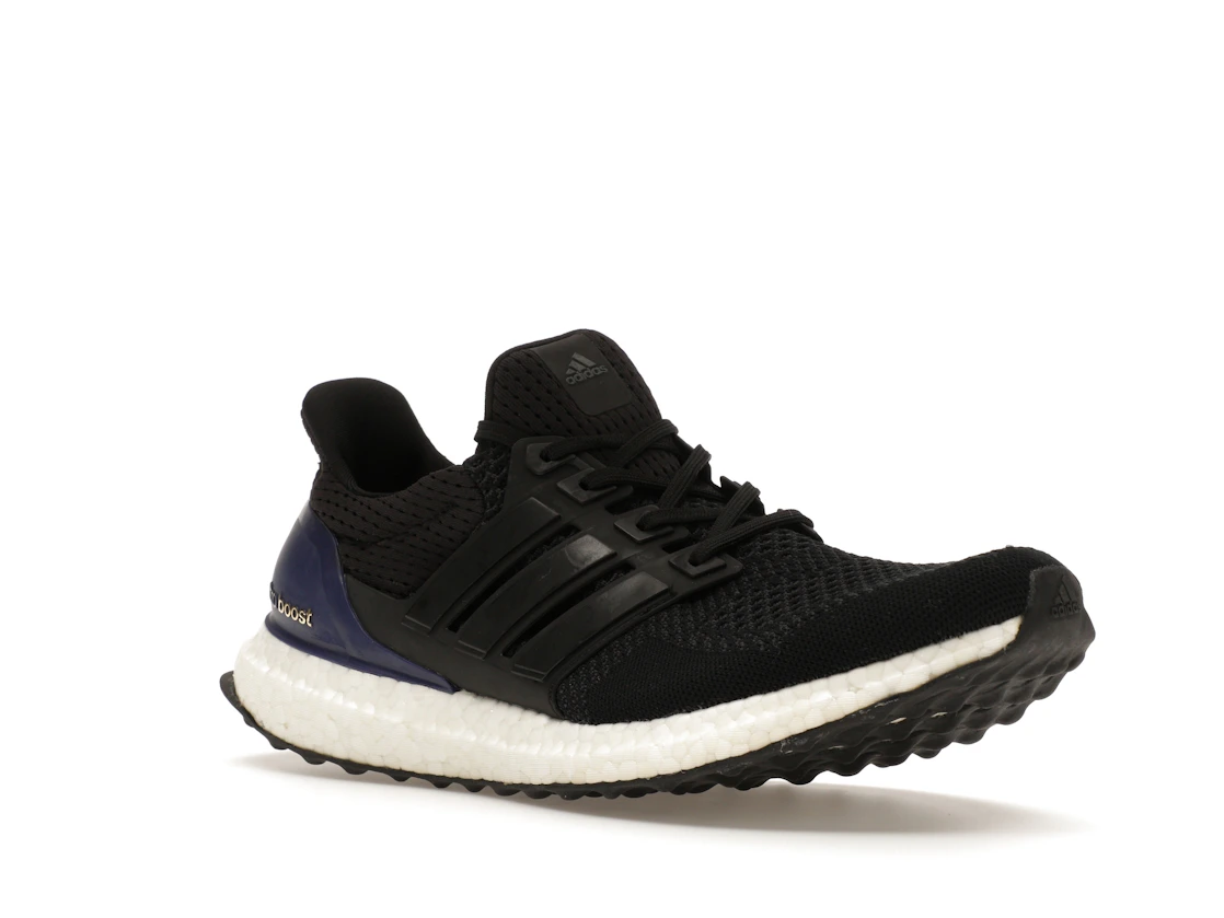 Vue 5 de adidas Ultra Boost 1.0 OG Black Gold Purple
