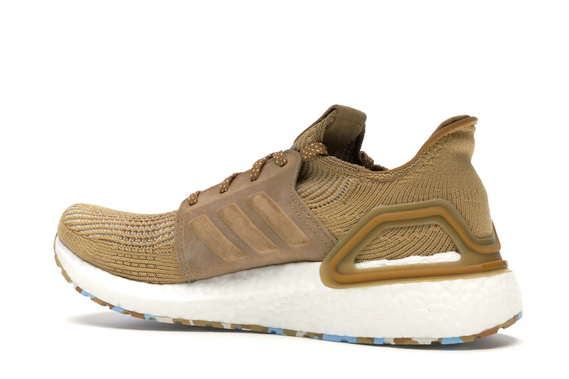 Vue 22 de adidas Ultra Boost 19 Universal Works Sand