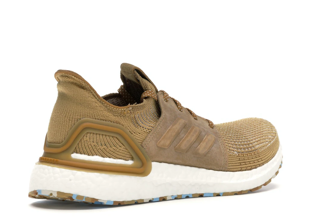 Vue 33 de adidas Ultra Boost 19 Universal Works Sand