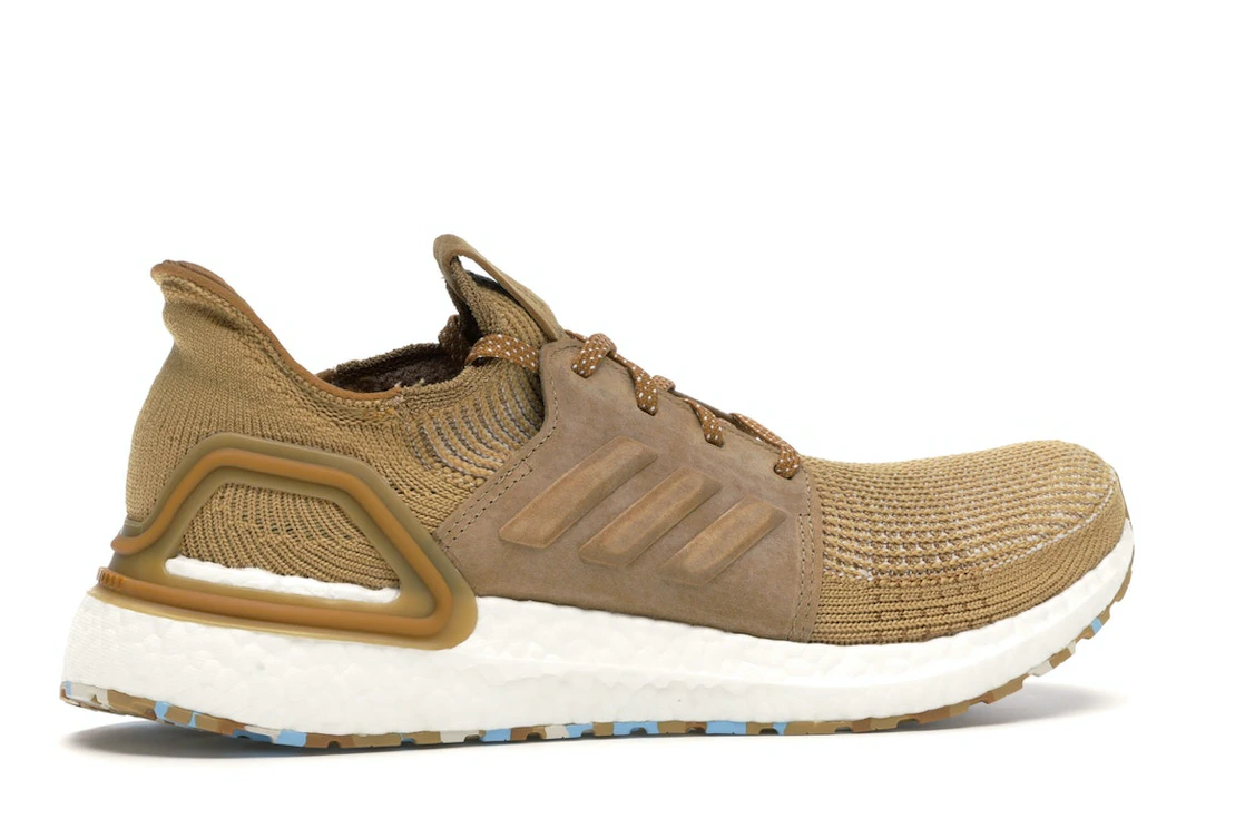 Vue 35 de adidas Ultra Boost 19 Universal Works Sand