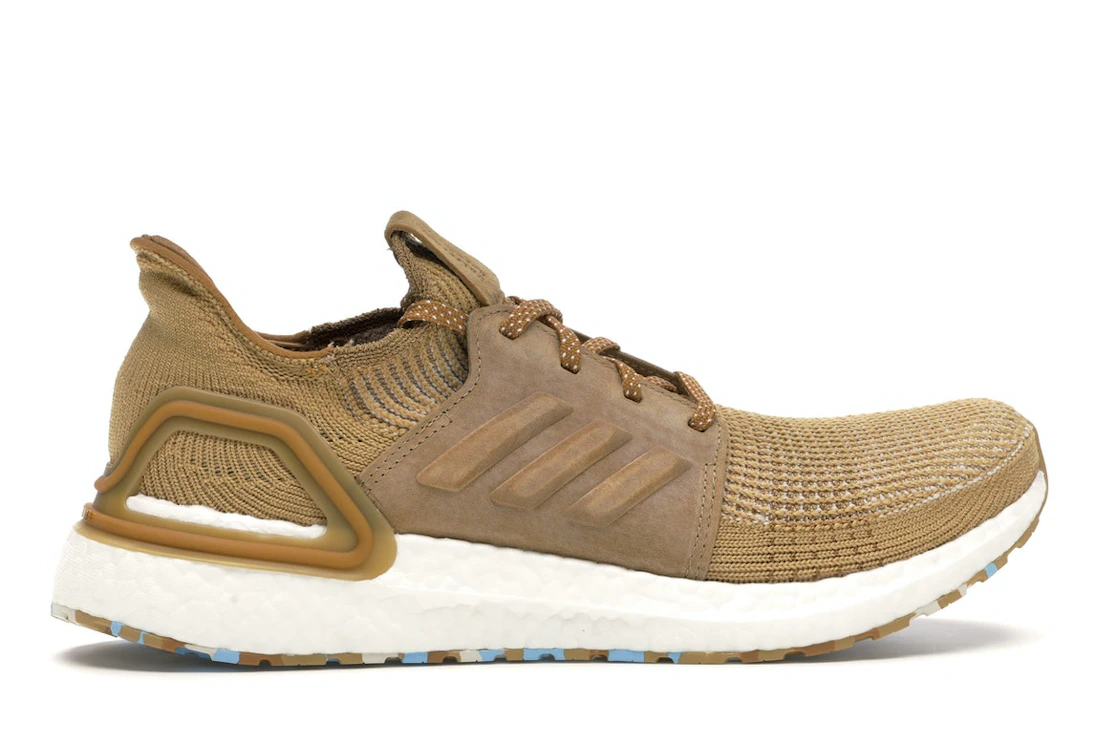 Vue 36 de adidas Ultra Boost 19 Universal Works Sand