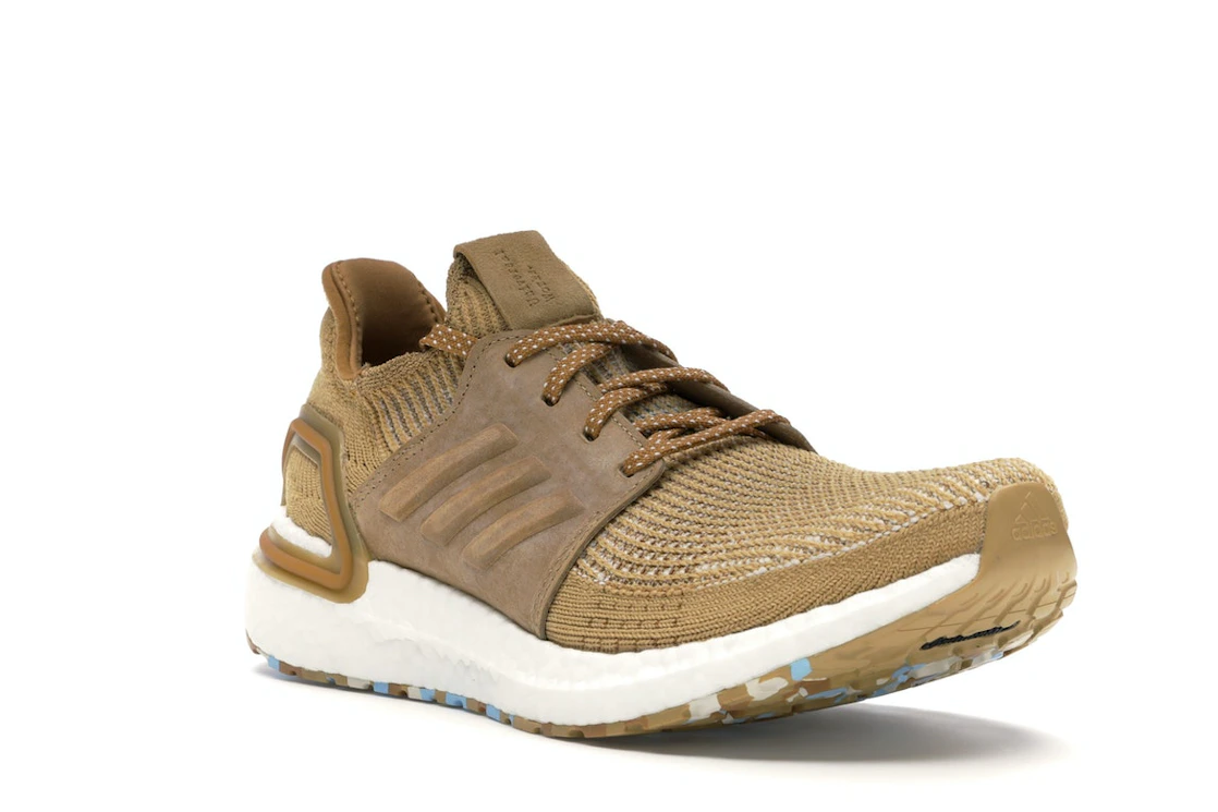 Vue 6 de adidas Ultra Boost 19 Universal Works Sand