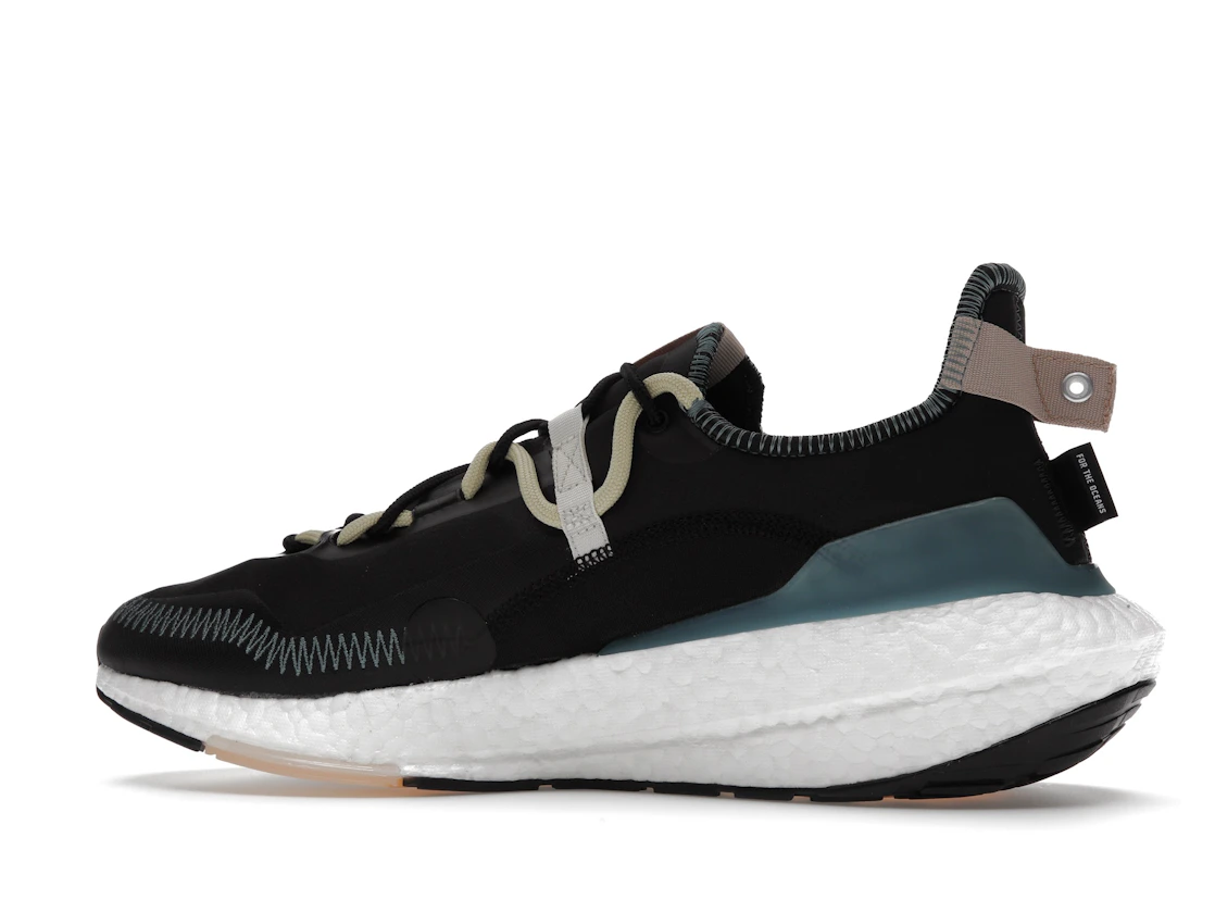 Vue 21 de adidas Ultra Boost 21 Parley Carbon