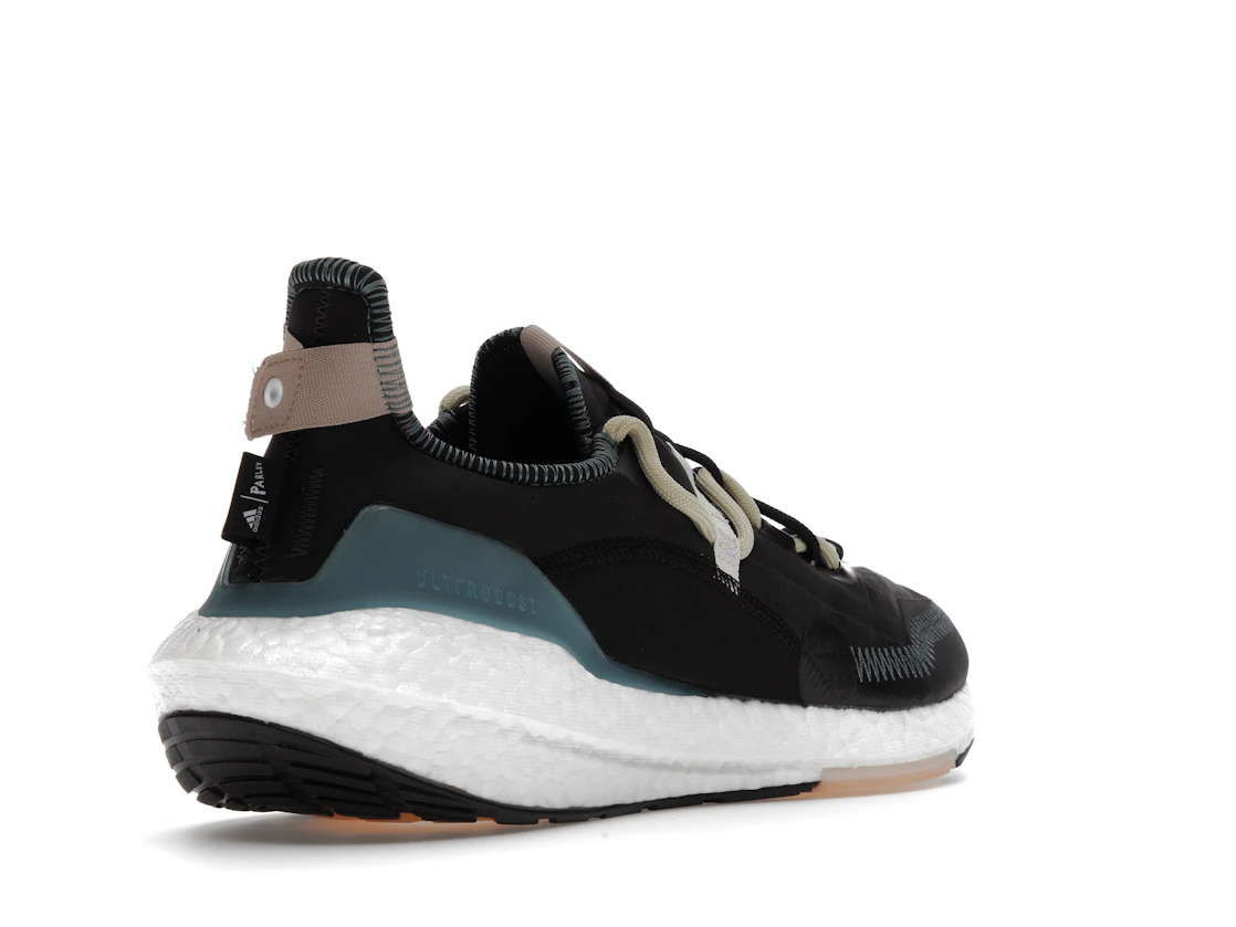 Vue 32 de adidas Ultra Boost 21 Parley Carbon