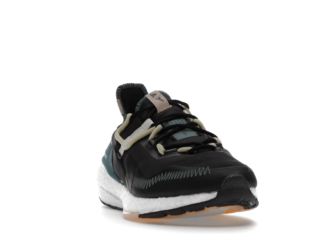 Vue 8 de adidas Ultra Boost 21 Parley Carbon