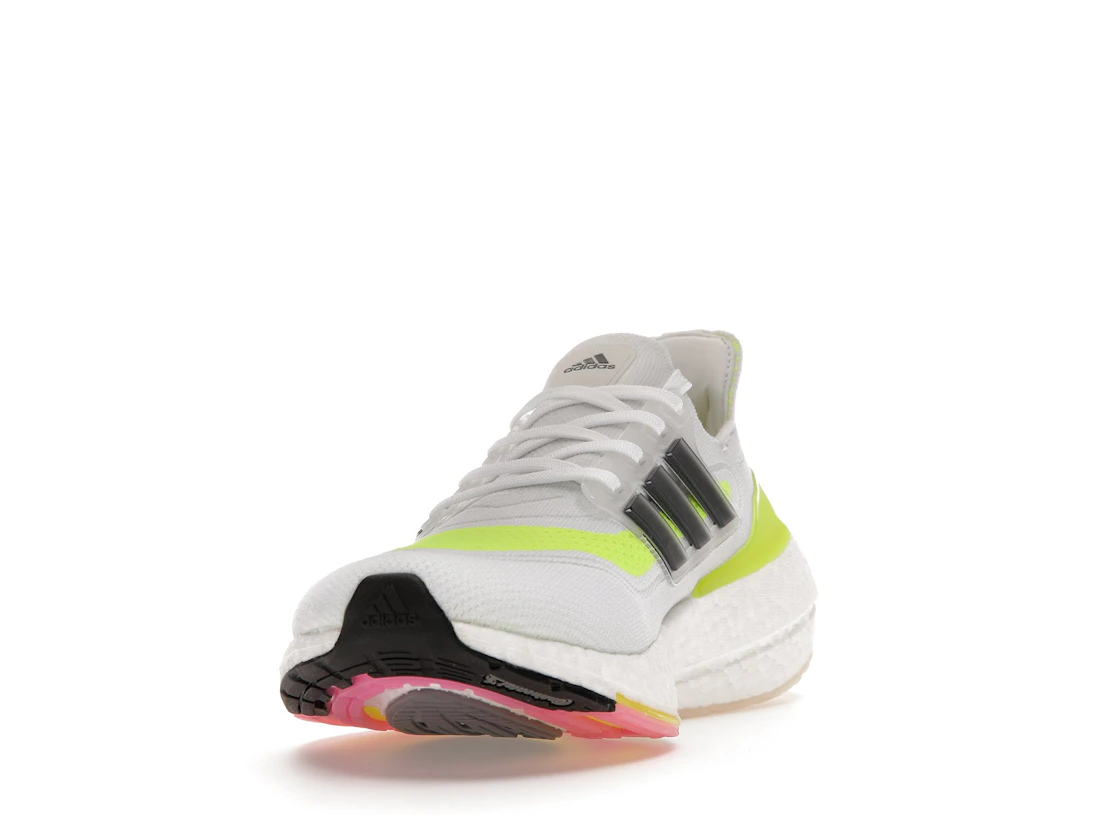 Vue 12 de adidas Ultra Boost 21 White Solar Yellow